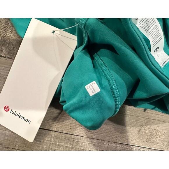 Lululemon Swift Speed 28" High-Rise Tight w Pockets | Size 2 - Picture 2 of 13